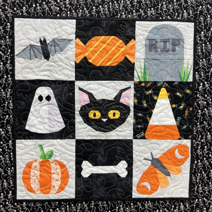 Frightful Minis! A Halloween Mini Quilt - Image 2